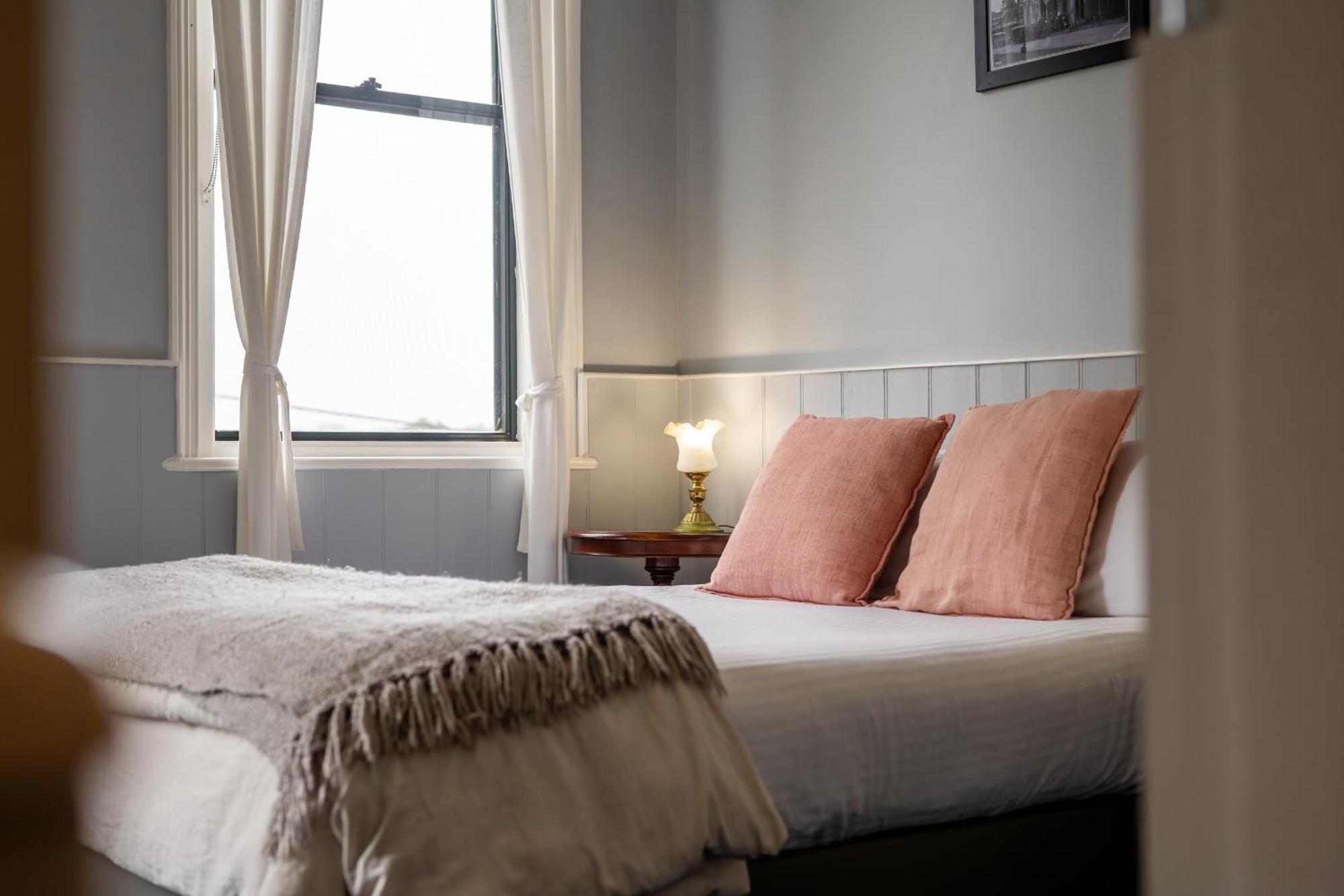 The Bischoff Hotel Waratah Zimmer foto