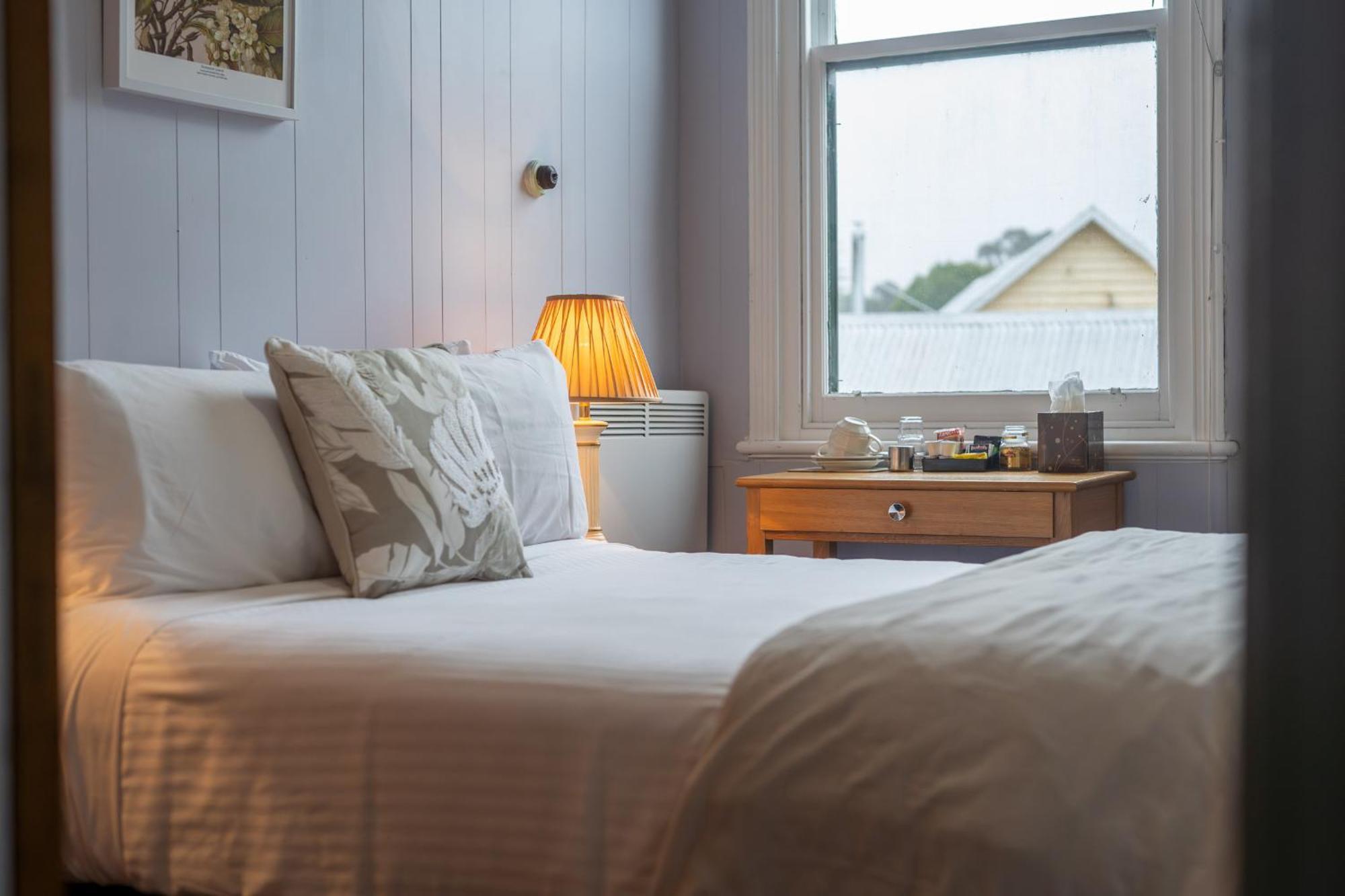 The Bischoff Hotel Waratah Zimmer foto